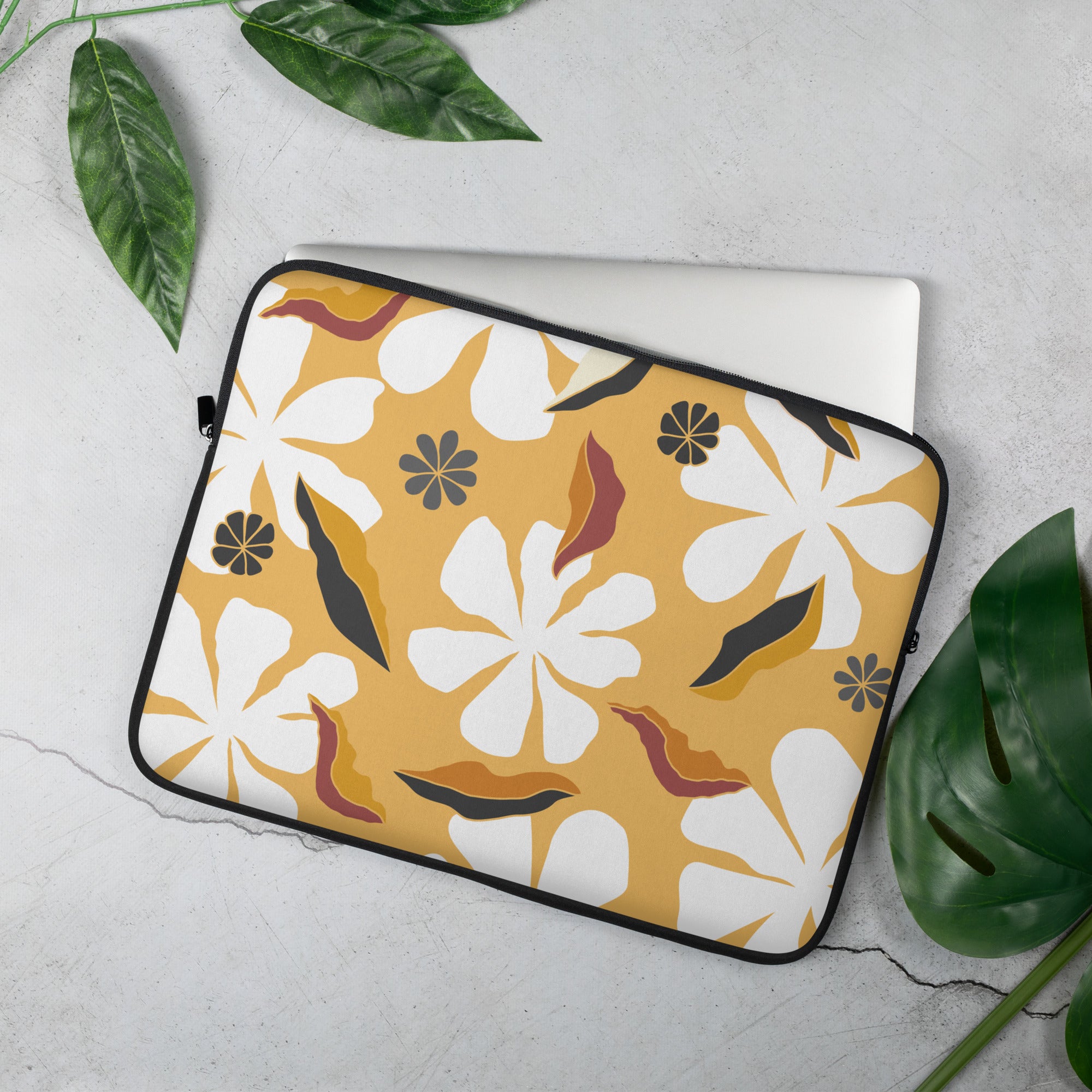 Vintage Floral Laptop Sleeve image 1